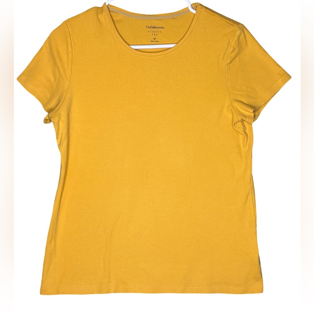 Croft & Barrow Mustard Cotton Tee Medium (3 for $12 item)